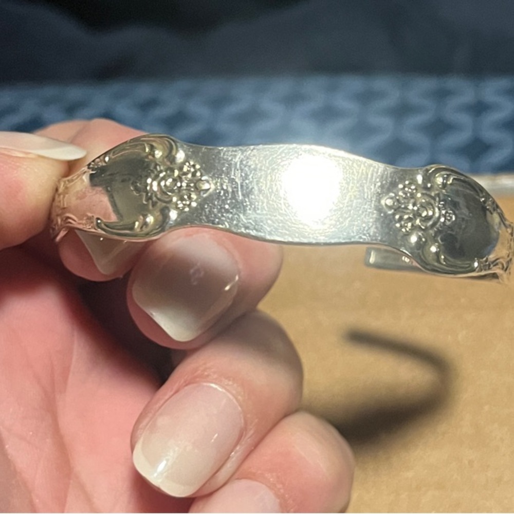 Vintage Elegant Sterling Silver Bracelet